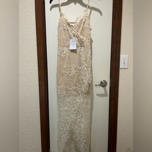 Cream Lace Dress Size Medium